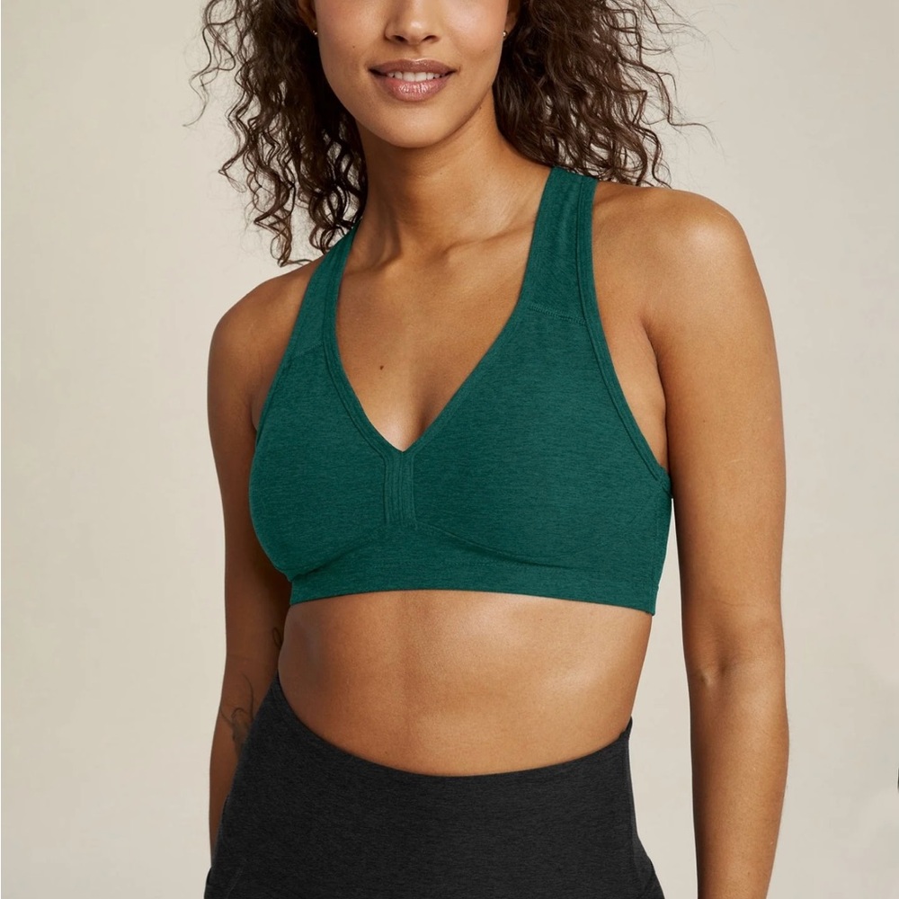 Beyond Yoga Forest Green V-Neck Supportive Seamless Sports Bra